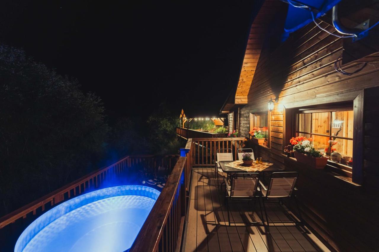 Sovia Wellness Chata S Jacuzzi Kadou A Saunou, Cingov Szepessümeg Kültér fotó